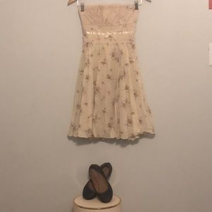 Neutral Ballerina Style Strapless Dress, size 3